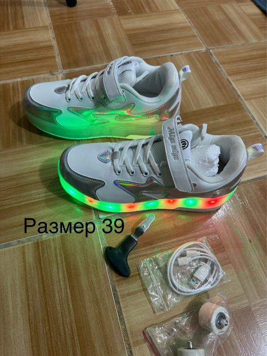 Роликовые кросовки