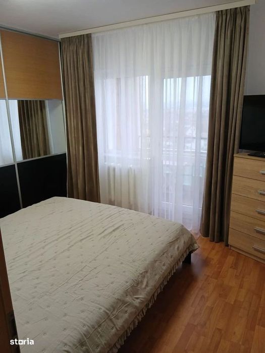 Apartament 3 camere, de închiriat, zona Terezian