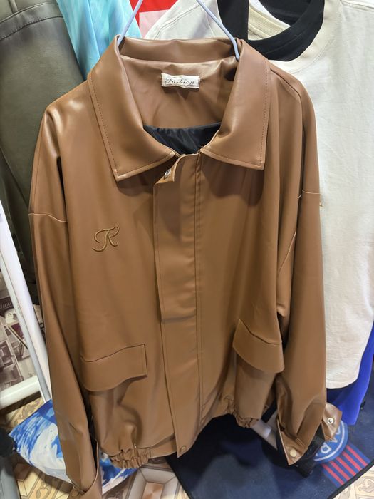 Продам куртку под кожанку