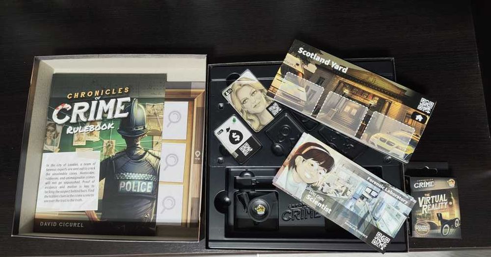 Joc de societate / Boardgame Chronicles of Crime - joc de baza + extensia ochelari 3D