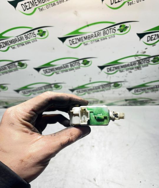 Actuator 380959781C Volkswagen VW Golf a 4-a generatie