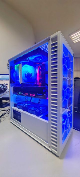 Топ Геймърско РС I5 14400/32Gb/1TB SSD/RTX 3070/WiFi&BT/Гаранция