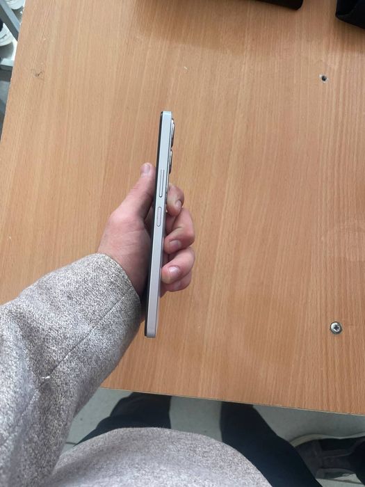 Tel sotiladi srochna