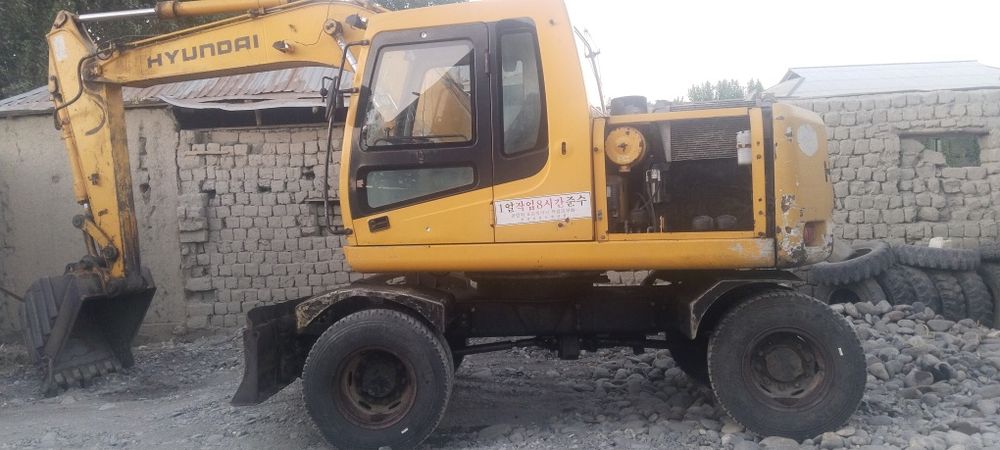 Ekskavator HYUNDAI 1400