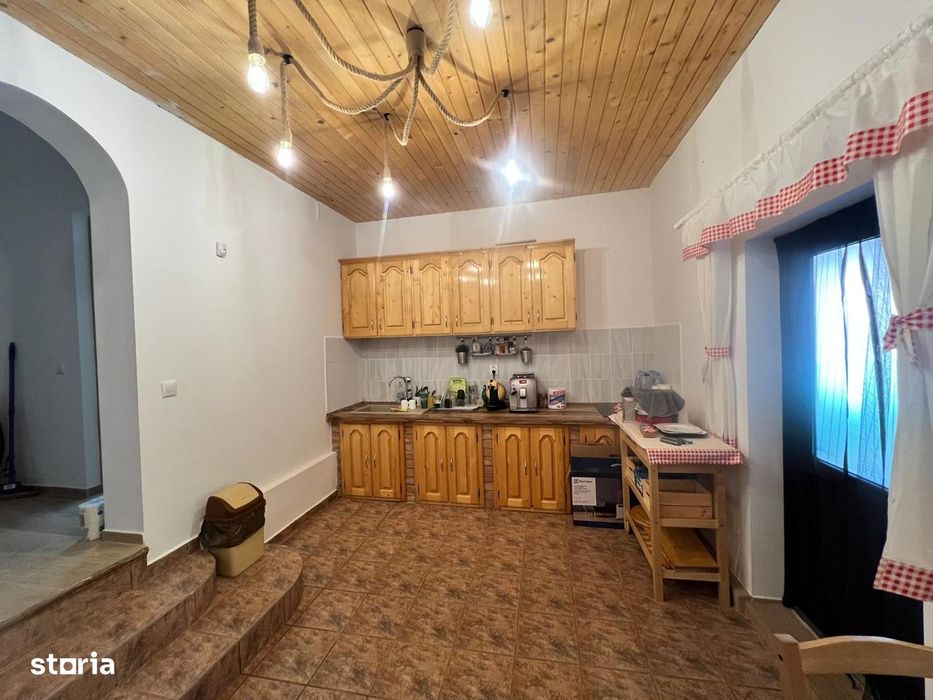 A/1652 De vânzare casă de vacanță în Câmpu Cetății