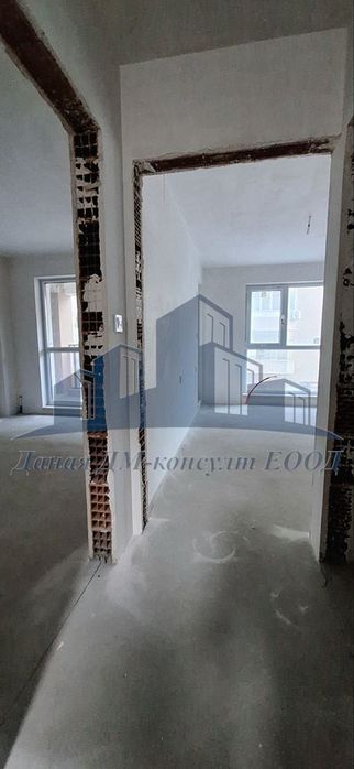 Продава се Тристаен апартамент в Шумен, Болницата - 83 кв.м за 1506 €/кв.м - Снимка #5