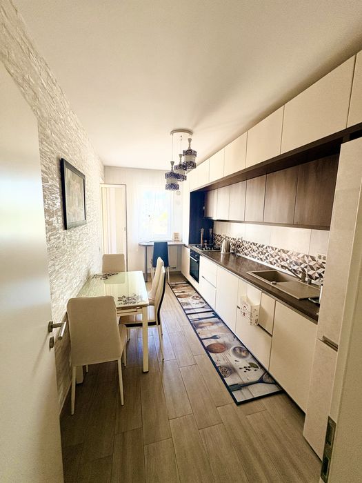 Proprietar vand apartament 2 camere 60 mp