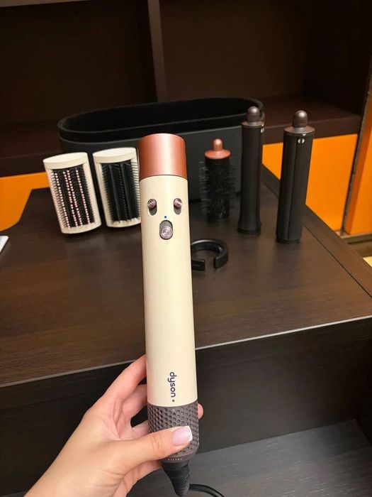 Dyson Airwrap(sigilat)