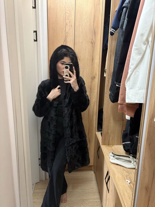 Норковая шуба, с регулируемой длиной.