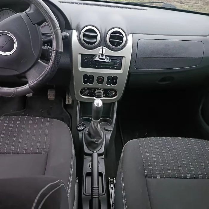 Vand Dacia Sandero An 2012