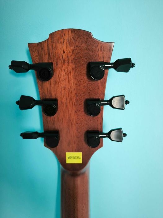 Chitară Acustică LÂG Tramontane T400D – Design Francez - efectiv noua