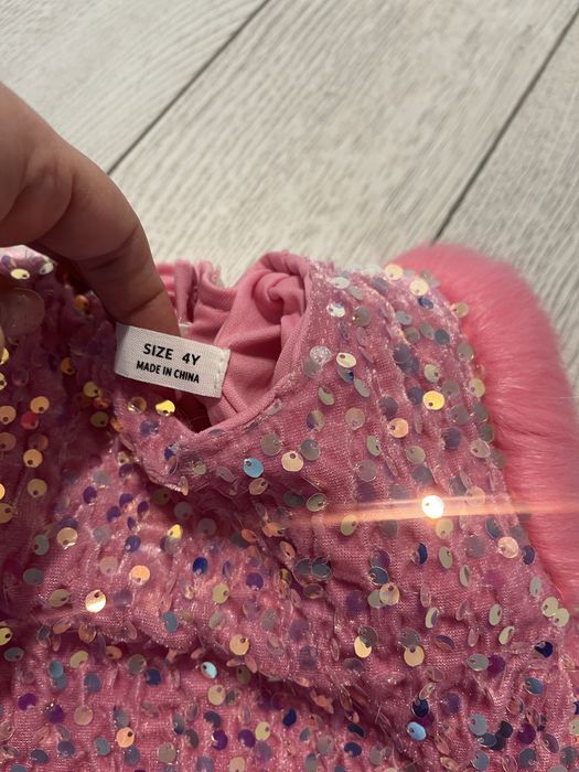 Рокля с пайети за дете