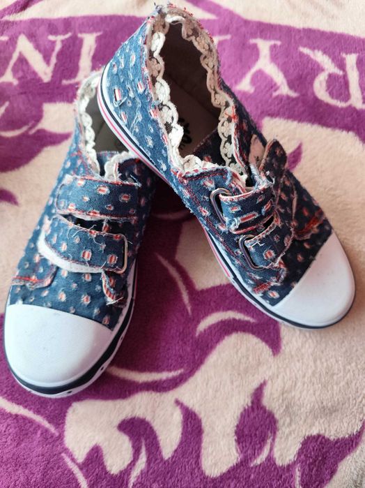 Маратонки/Кецове