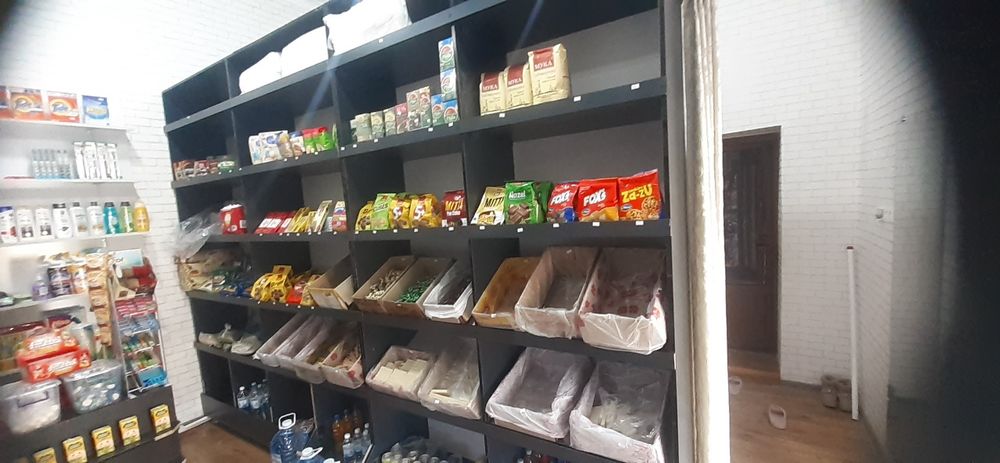 Dukon uchun polka srochna sotiladi