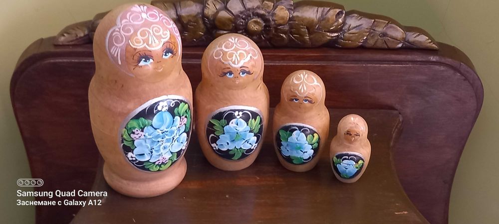 Руски матрьошки-ръчно рисувани