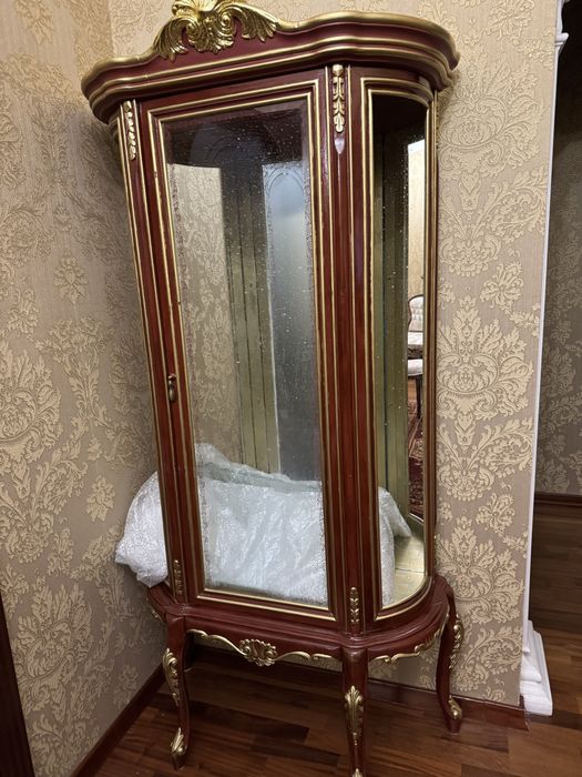 Сервант дерево, под реставрацию