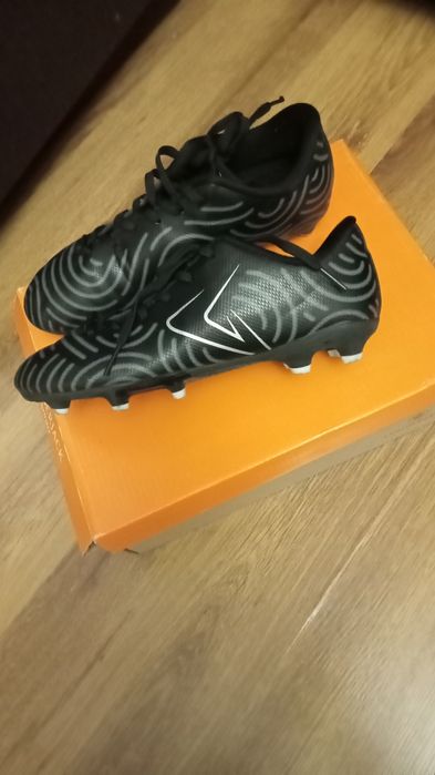 Футбольная обувь детская