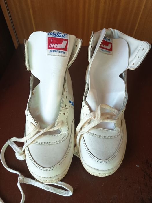 Noi!! Mărimea 43, adidas Rostart,piele ,fabricat la fab Pionierul București,