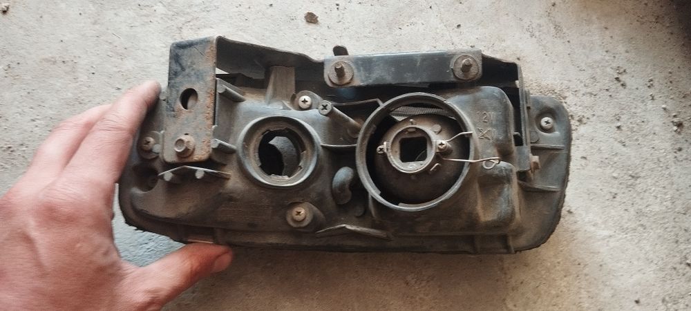 Фара субару Легаси б3