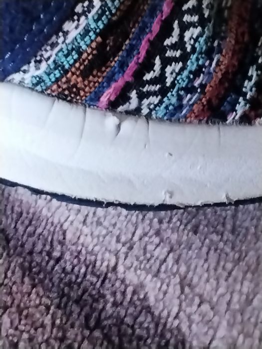 Кроссовки женские