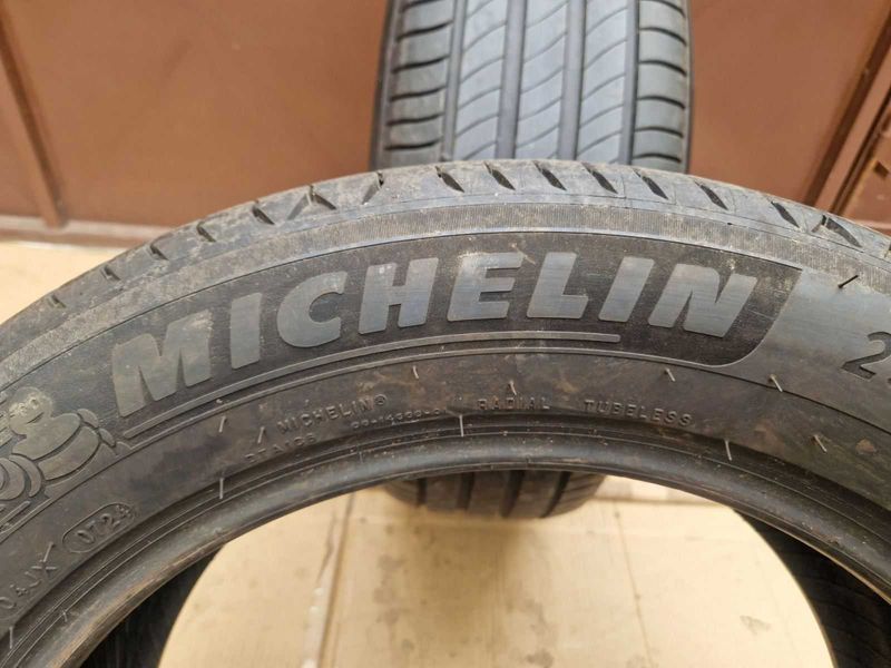 2 Michelin R18 235/55
летни гуми
DOT4721