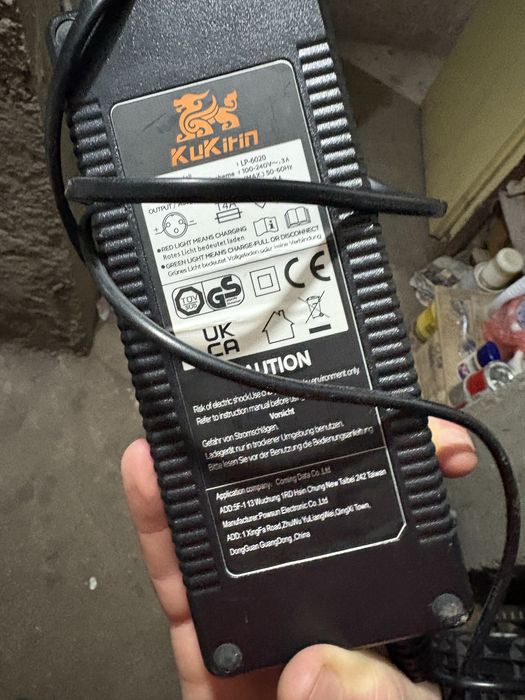 Зарядно устройство за kukirin g4