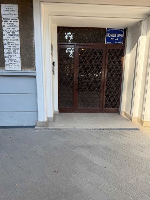 Apartament Elegant 3 Camere ^ Piata Romana ^ Strada Dionisie Lupu ^ Rezidential >< Birou