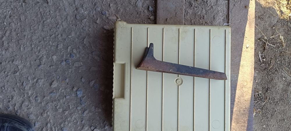 Продам ножку от чугунный ванны