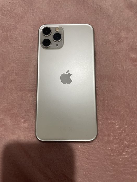 Vand iphone 11 pro 256gb