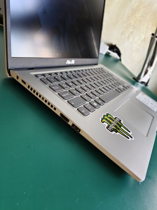 4x ядерный Ноутбук Asus