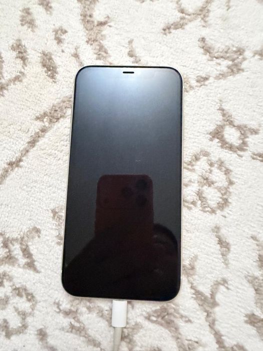 Iphone 11 в отличном состоянии