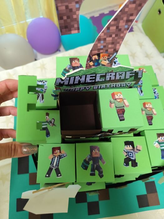 Картонена торта, Декорация за рожден ден Майнкрафт