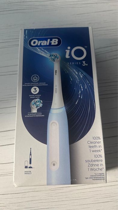 Periuta oral b Io series 3 noua sigilata