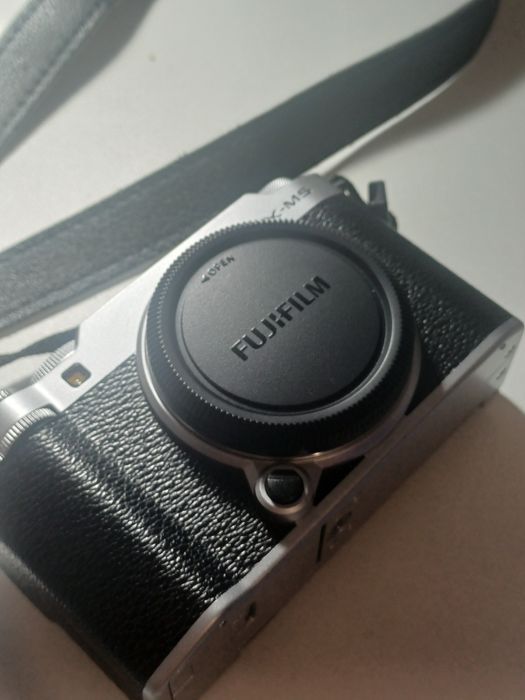 Fujifilm x-m5 body идеал 2к пробег