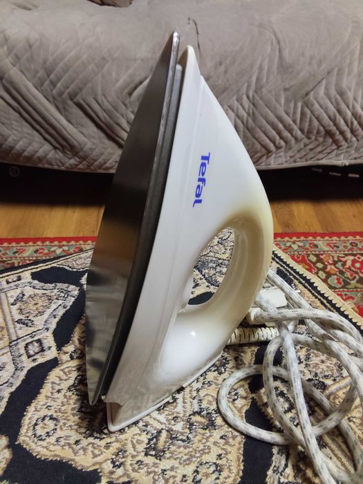 Утюг Tefal простой