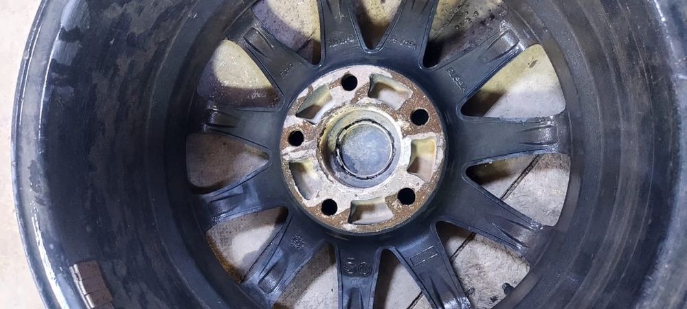 На 16 5/120 БМВ  титановые