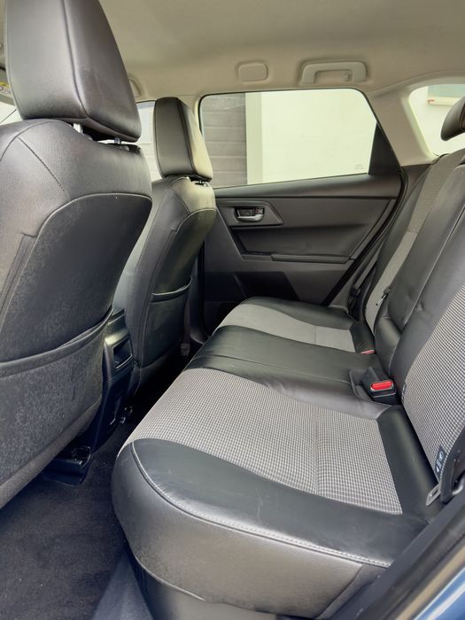 Toyota auris executive hybrid | garantie | rate