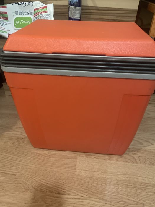 Къмпинг чанта хладилна  на ток за автомобил и р, хладилна чанта на ток