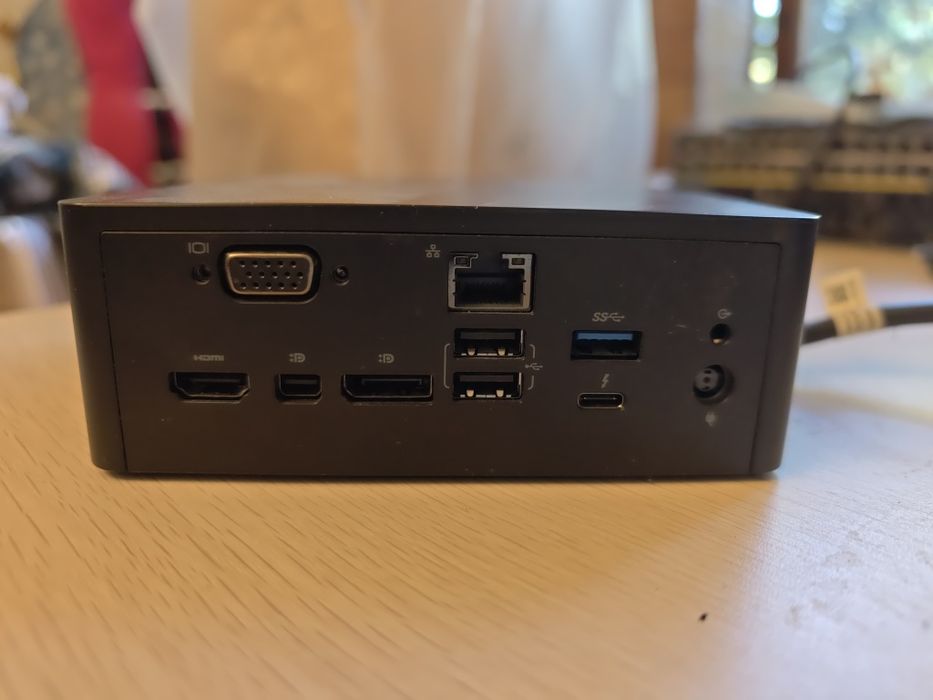 Док станция Dell