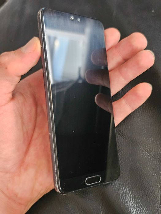 Huawei P20, 128/4 рам,издържаща батерия,две сим