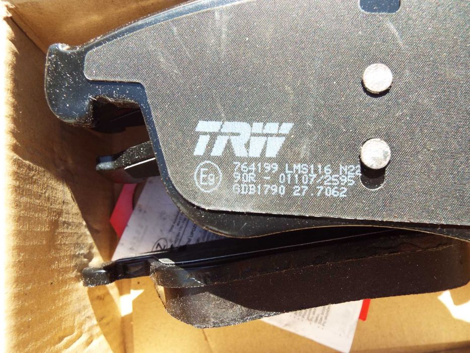 vand placute frana fata+spate trw pt renault laguna3 GBD 1790+GBD2086