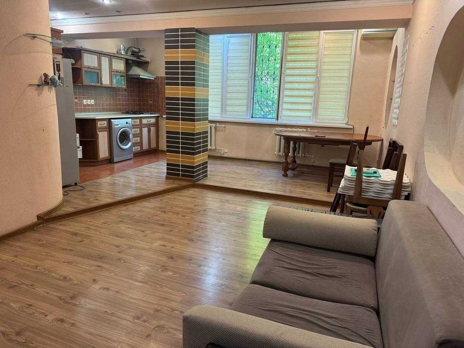 Продается Квартира на Ц-5, 3/2/4. орентир Алайский рынок.