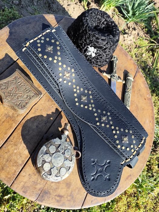 Силях,силяхлък! Хайдушки колан изработен  от естествена кожа !