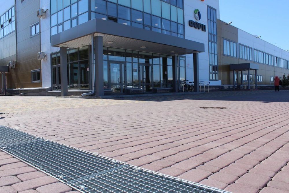 Лоток Пдастик ва кришка темир настили Л 5.   Гидролика, Стилот.