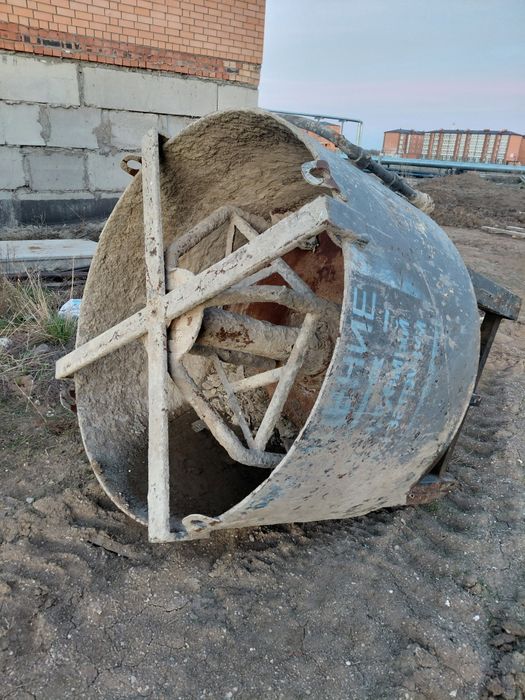Продам бетономешалку