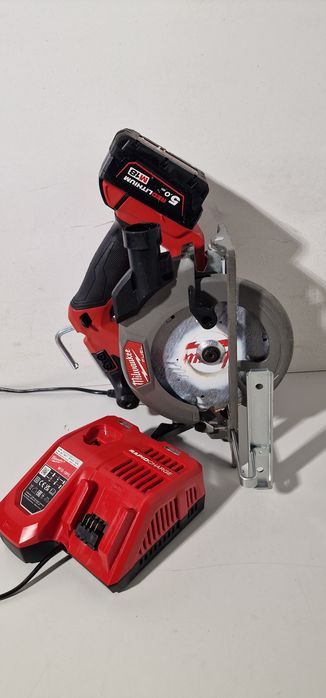 Circular Milwaukee M18 FCS552 An 2026