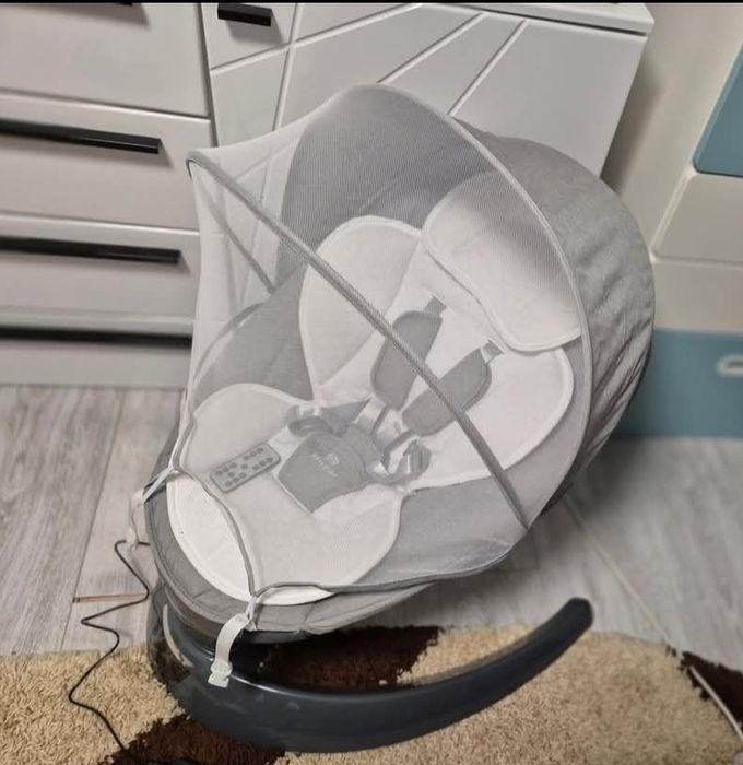 Leagan electric pentru bebelusi