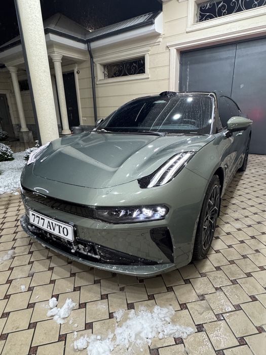 Zeekr 001 Ev 750 Zapas hod 2024 yil