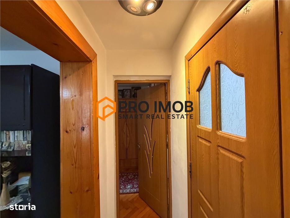 Apartament 4 camere cf 3 semidecomandat zona Micro 5