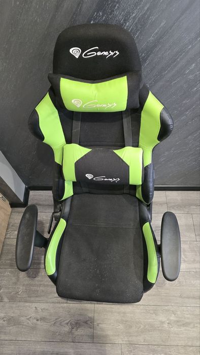 Гейминг стол Genesis - Nitro 550, черен/зелен